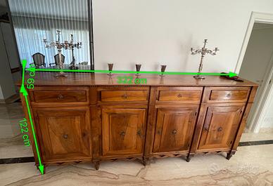Credenza antica in legno