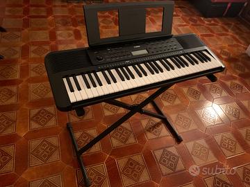 tastiera yamaha E273