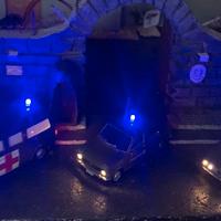 1/43 polizia con luci