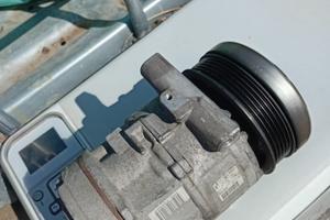 Compressore aria condizionata