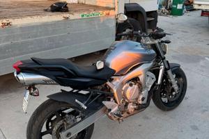 Yamaha FZ6