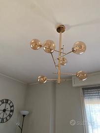 Lampadario moderno con sfere in vetro