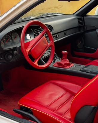 Porsche 944s