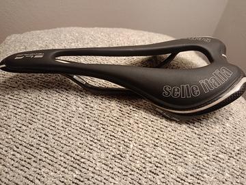 sella in carbonio selle Italia ultra light 