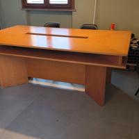 Tavolo scrivania per sala riunioni 