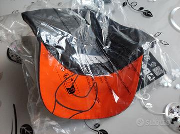 Cappellino con visiera Beta 