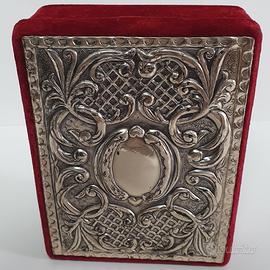 Scatola  argentata bordeaux 