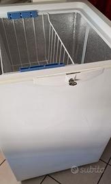 Congelatore Whirlpool a pozzetto