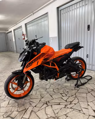 KTM duke 390 2024