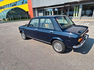 Fiat 128 Blu – Un classico intramontabile, pronto