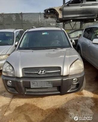 Hyundai tucson 2008 ricambi