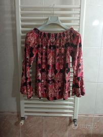 blusa fantasia nero e rosso