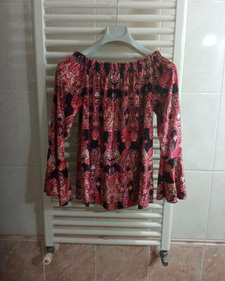 blusa fantasia nero e rosso