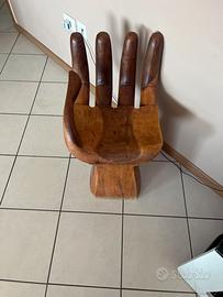 Sedie coppia mani in legno