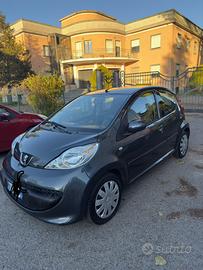 Peugeot 107 , 2006 anno