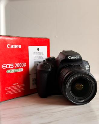Canon EOS 2000D + 4 Obiettivi