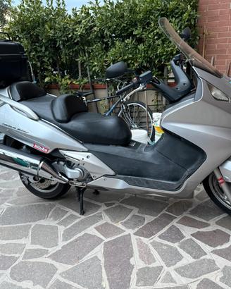 Honda SilverWing 600