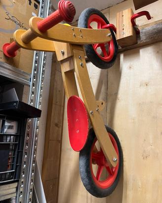Bici in legno
