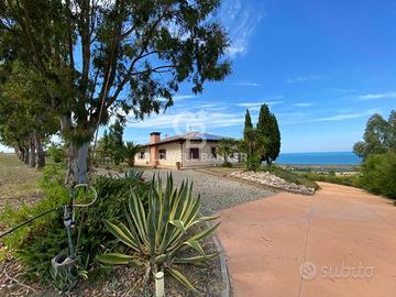 Villa - Montenero di Bisaccia