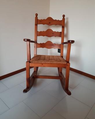  sedia a dondolo della nonna 