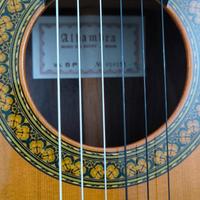 Chitarra classica Alhambra 5P
