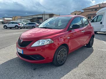 Lancia Ypsilon 1.2 69 CV 5 porte S&S Gold