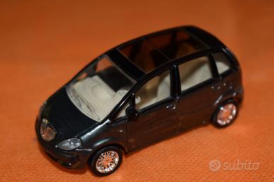 MODELLINO LANCIA MUSA