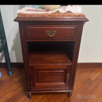 Coppia comodini antichi