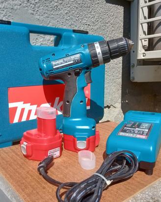 Avvitatore "battente" Makita 8270D a batteria