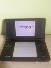 Nintendo dsi nero con pennino e caricatore 