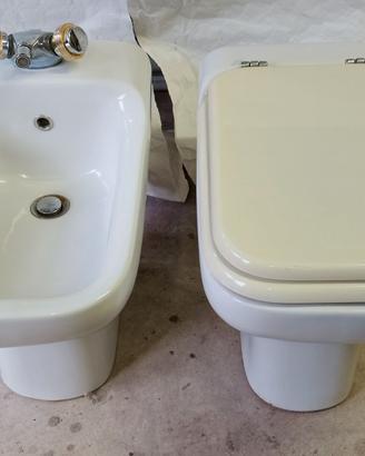 Coppia sanitari bagno USATI