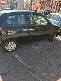 Lancia y