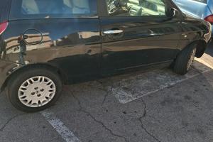 Lancia y