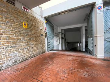 POSTO AUTO A FIRENZE