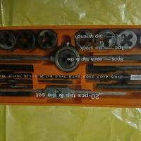 set maschi e femmine per filettare 