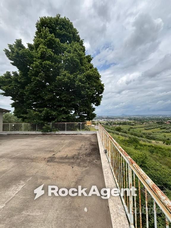 Terreno di 318 m² a Monterotondo - Altro