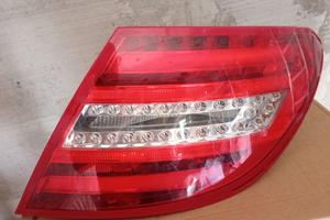 Fanale posteriore Mercedes-benz