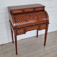 Scrittoio a cilindro intarsiato 900'