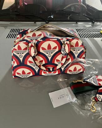 Boston gucci per Adidas