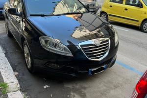 Lancia Delta 1.6 MJT DPF 105 CV Gold