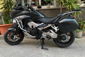 Honda Crossrunner traveller 800 2015 km 32500