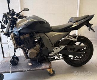 Kawasaki Z750 incidentato