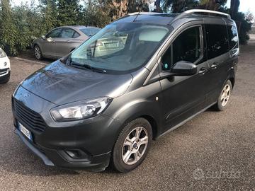 Ford Tourneo Courier 1.0 EcoBoost 100 CV Sport