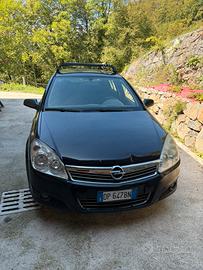 Opel Astra  H 2008