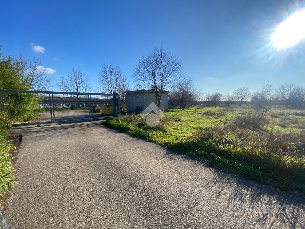 TERRENO A CASTIGLIONE DELLE STIVIERE - Vista 3