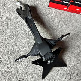 PORTATARGA IN CARBONIO PANIGALE V2/V4