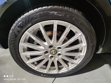 ALFA 159 - CERCHI IN LEGA DA 18" - GOMMATI