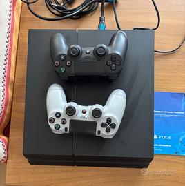 PS4 + 2 CONTROLLER + TV SAMSUNG 40" + 13 GIOCHI