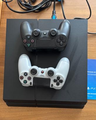 PS4 + 2 CONTROLLER + TV SAMSUNG 40" + 13 GIOCHI