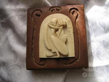 Scultura Tema Erotico.Borrè del'900